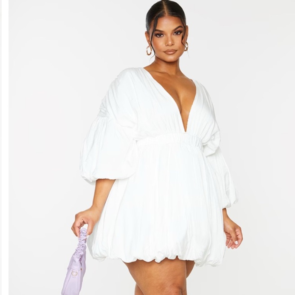 White puff sleeve dress